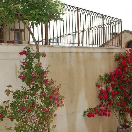 Maison28 *